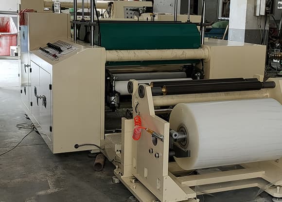 消光分切機(jī)，牛奶盒熱封條薄膜分切機(jī)